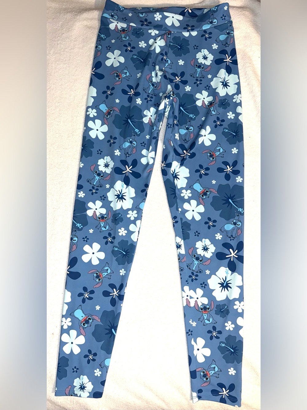 Disney Parks Lilo & Stitch All-Over-Print Floral Leggings, size M